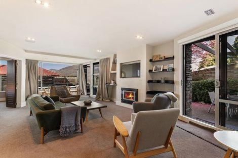 Photo of property in Rahiri Apartments, 1/23 Adelaide Street, Queenstown, 9300