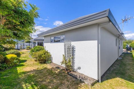 Photo of property in 17 Mere Road, Taupo, 3330