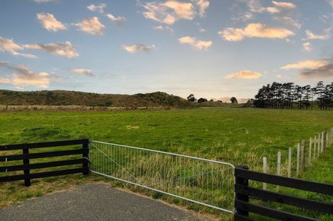 Photo of property in 722 Himatangi Block Road, Foxton, 4891