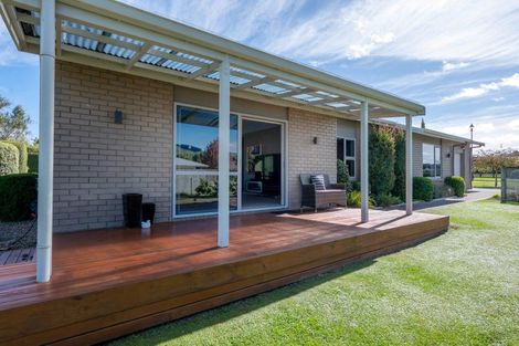 Photo of property in 9 Montgomery Crescent, Kinloch, Taupo, 3377
