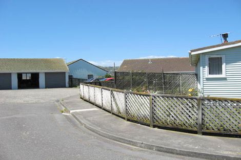 Photo of property in 135- F2 Te Pene Avenue, Titahi Bay, Porirua, 5022