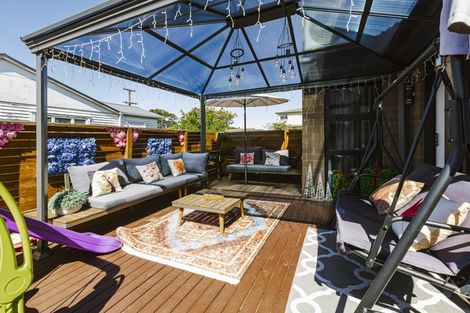 Photo of property in 9 Landon Avenue, Mangere East, Auckland, 2024