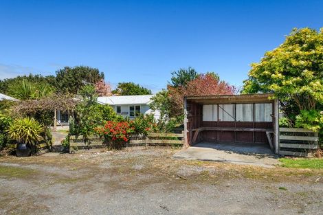 Photo of property in 991 Parewanui Road, Parewanui, Bulls, 4894