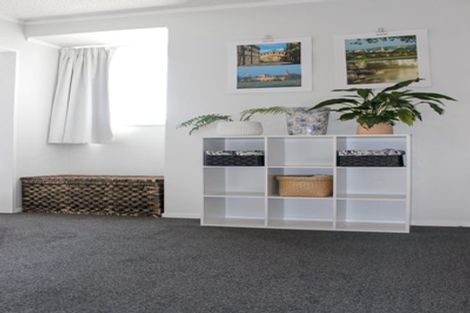 Photo of property in 8/2 Burdendale Grove, Churton Park, Wellington, 6037