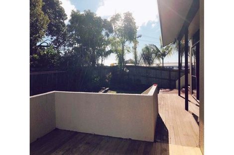 Photo of property in 1/9 Kiteroa Terrace, Rothesay Bay, Auckland, 0630