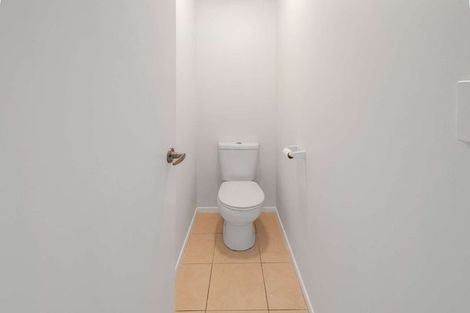Photo of property in 19 Aitkenhead Court, Parakai, 0830