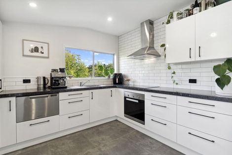 Photo of property in 5/7 Balmain Road, Birkenhead, Auckland, 0626