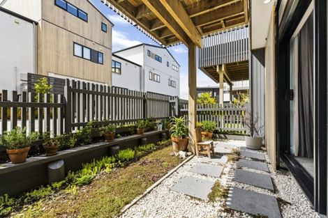 Photo of property in 10 Pheasant Lane, Hobsonville, Auckland, 0616