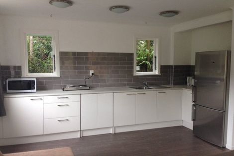 Photo of property in 9 Stottholm Road, Titirangi, Auckland, 0604