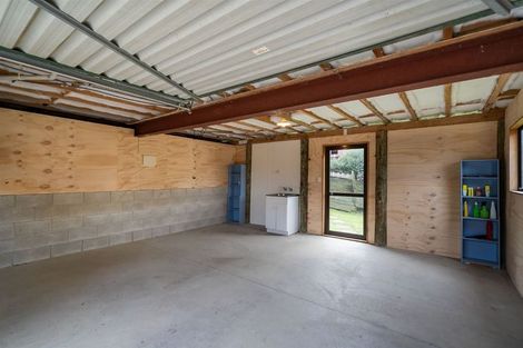 Photo of property in 2/11 Sunhaven Avenue, Glenfield, Auckland, 0629