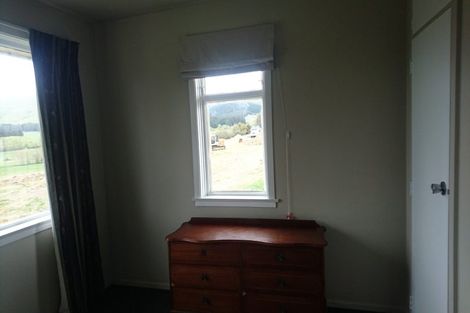 Photo of property in 3 George Street, Clinton, 9534