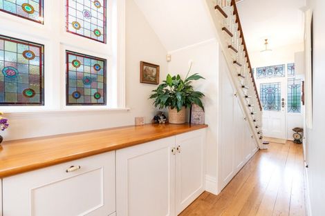 Photo of property in 8 Carrington Street, Mount Cook, Wellington, 6021