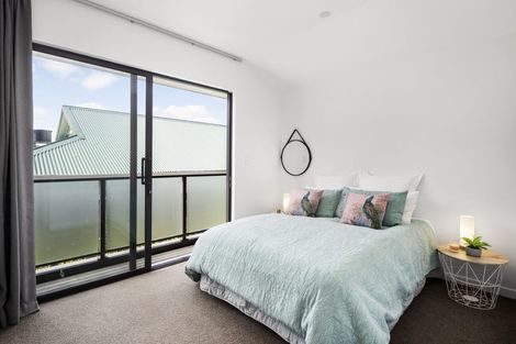 Photo of property in 74u5 Derwent Street, Island Bay, Wellington, 6023