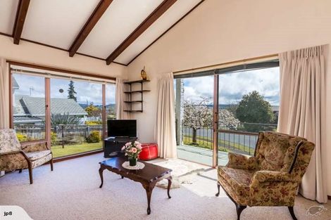 Photo of property in 15 Hilden Place, Hilltop, Taupo, 3330