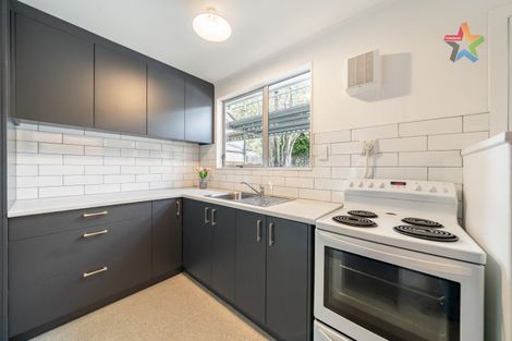 Photo of property in 4c Flock Grove, Fairfield, Lower Hutt, 5011