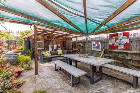 Photo of property in 52 Kowhai Street, Castlecliff, Whanganui, 4501