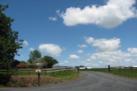 Photo of property in 53 Mullins Road, Ardmore, Papakura, 2582