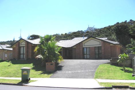 Photo of property in 5 Helen Ryburn Place, Torbay, Auckland, 0630