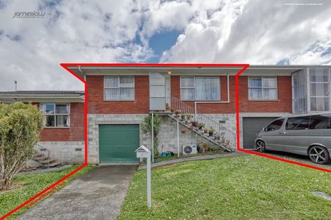 Photo of property in 2/75 Sabulite Road, Kelston, Auckland, 0602