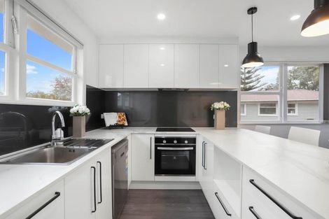 Photo of property in 94 Harrington Road, Henderson, Auckland, 0610