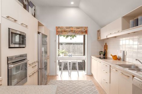 Photo of property in 103c Waimairi Road, Ilam, Christchurch, 8041