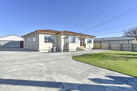 Photo of property in 115 Wilsons Road South, Saint Martins, Christchurch, 8022