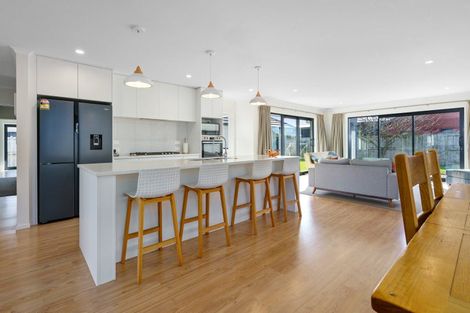 Photo of property in 24 Lilac Close, Cambridge, 3434