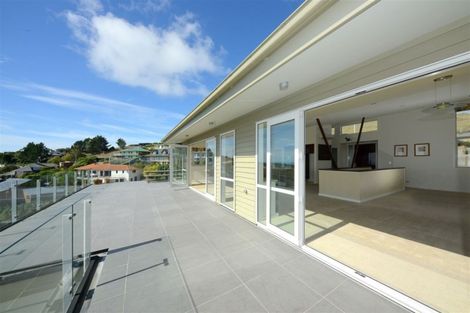 Photo of property in 4 Clearview Lane, Mount Pleasant, Christchurch, 8081