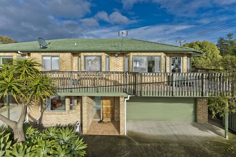 Photo of property in 182 Henderson Valley Road, Henderson, Auckland, 0612