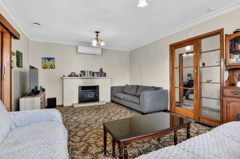 Photo of property in 15 Kingsley Street, St Andrews, Hamilton, 3200