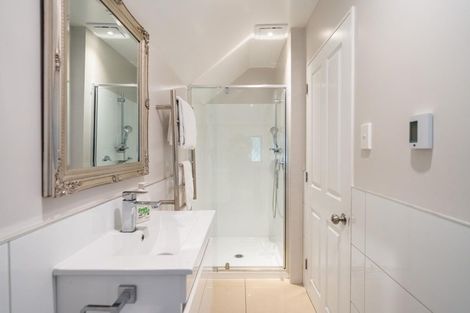 Photo of property in 29 Padnell Crescent, Paparangi, Wellington, 6037