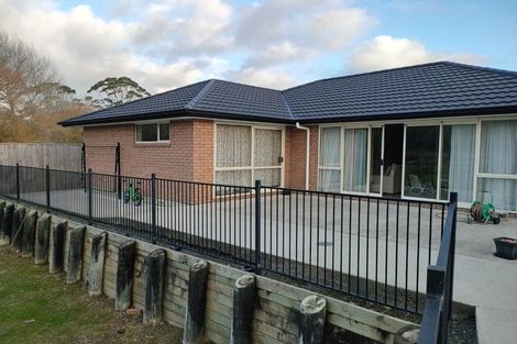 Photo of property in 13 Riverboat Lane, Helensville, 0800