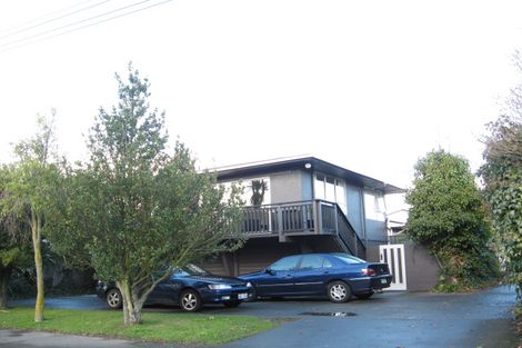Photo of property in 2/98 Holly Road, St Albans, Christchurch, 8014