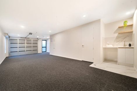 Photo of property in 11a Hebron Road, Waiake, Auckland, 0630