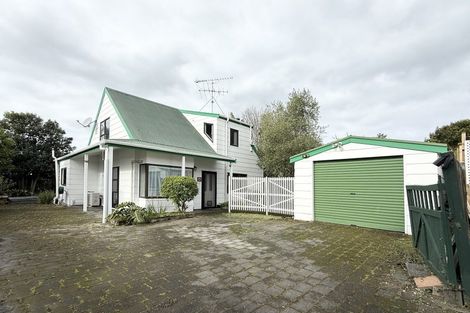 Photo of property in 2/3 Aorangi Place, Birkenhead, Auckland, 0626