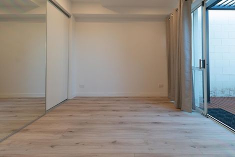 Photo of property in 268/2a Onewa Road, Birkenhead, Auckland, 0626