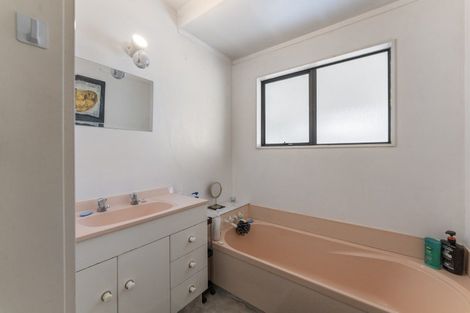 Photo of property in 10 Sunset Street, Hilltop, Taupo, 3330