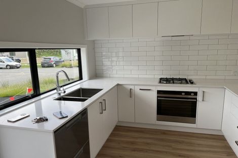 Photo of property in 1 Cynisca Crescent, Wallaceville, Upper Hutt, 5018
