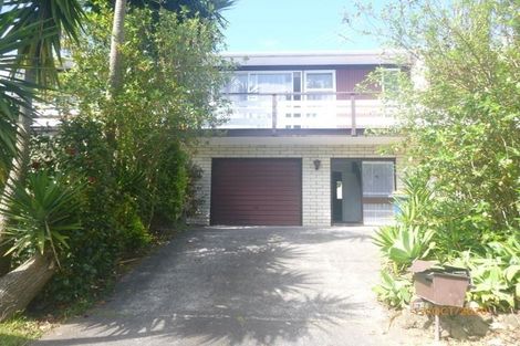 Photo of property in 1b/2 Divich Avenue, Te Atatu South, Auckland, 0610