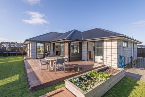 Photo of property in 17 Chimango Place, Rolleston, 7615