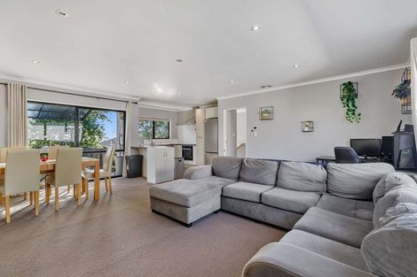 Photo of property in 52a Keegan Drive, Massey, Auckland, 0614