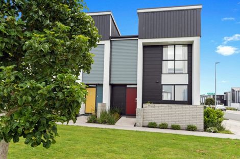 Photo of property in 14 Rangihina Road, Hobsonville, Auckland, 0616