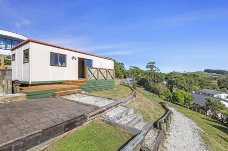 Photo of property in 9 Rakaunui Street, Raglan, 3297