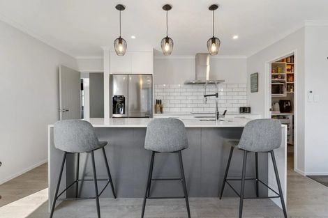 Photo of property in 2 Winstone House Road, Paerata, 2124