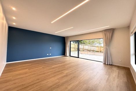 Photo of property in 29c West Harbour Drive, West Harbour, Auckland, 0618