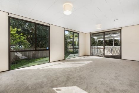 Photo of property in 3175 Great North Road, New Lynn, Auckland, 0600