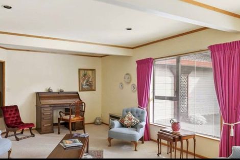 Photo of property in 8 Scorian Close, Karori, Wellington, 6012