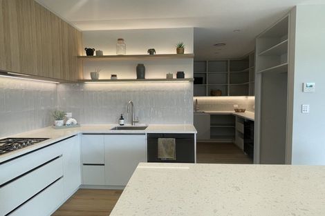 Photo of property in 92 Hugo Shaw Drive, Cambridge, 3434