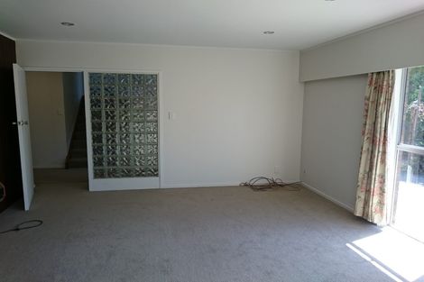 Photo of property in 21 Priestley Drive, Bucklands Beach, Auckland, 2014