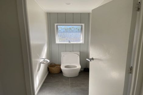 Photo of property in 81 Kemp Road, Massey, Auckland, 0614